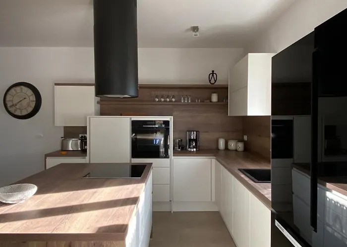 Milandro - Luxus & Ruheoase * Lasci