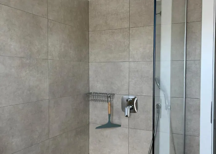 Milandro - Luxus & Ruheoase * Lasci