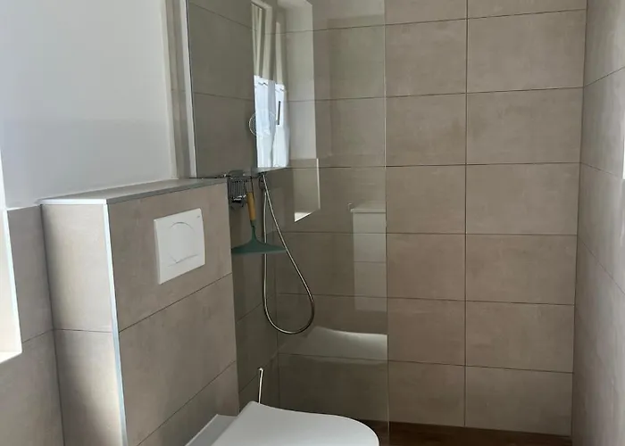 Milandro - Luxus & Ruheoase Lasci