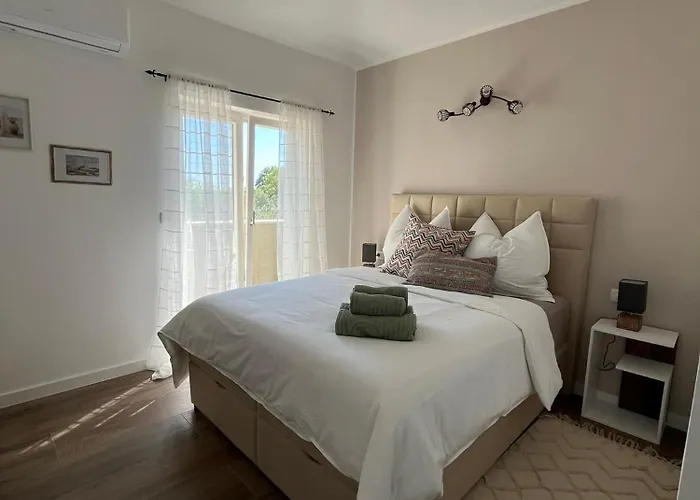 Villa Milandro - Luxus & Ruheoase Lasci